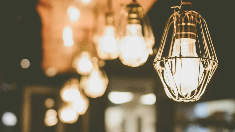lightbulb distortion